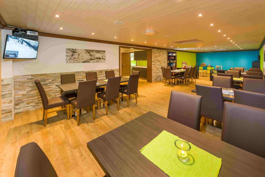 B&B Azapartments Lunic เกรเชิน ภายนอก รูปภาพ