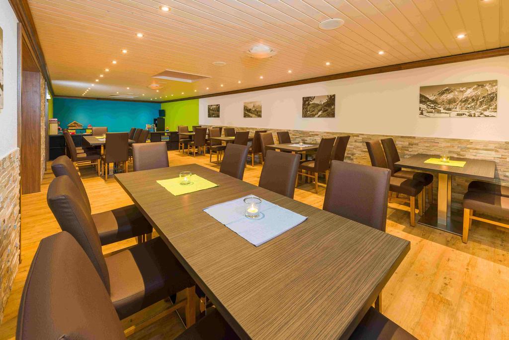 B&B Azapartments Lunic เกรเชิน ภายนอก รูปภาพ